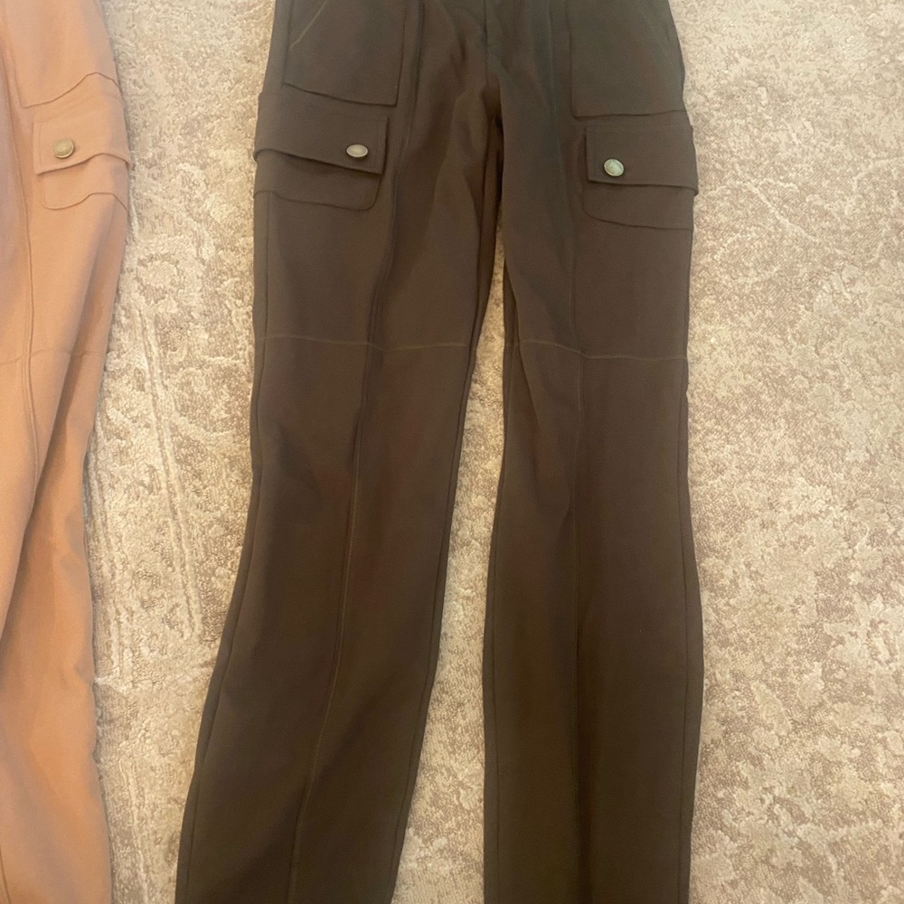 Women's Halara olive and tan cargo leggings